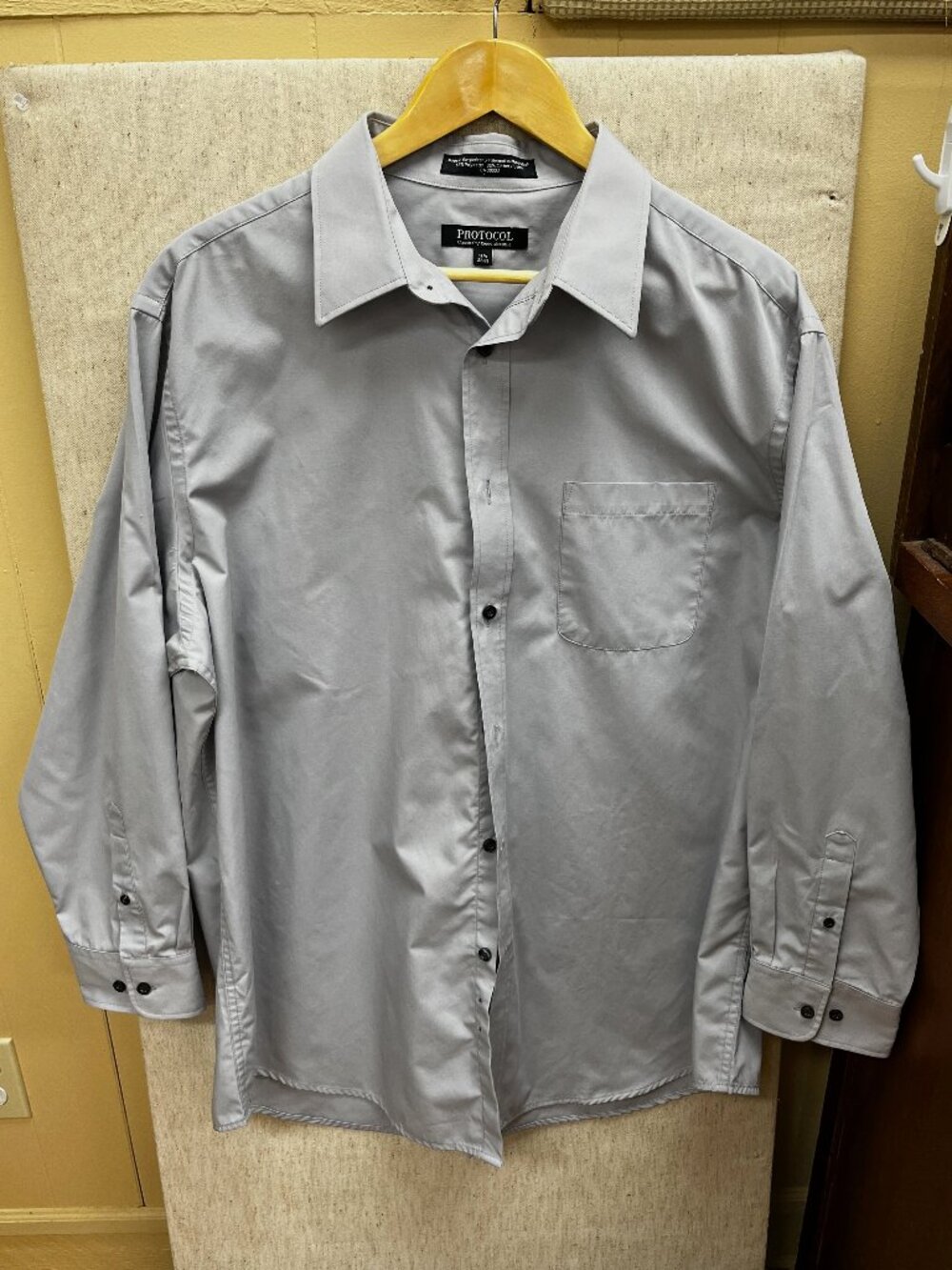 Protocol Men’s Light Grey Long-Sleeve Dress Shirt - Size XL (17.5 32/33)